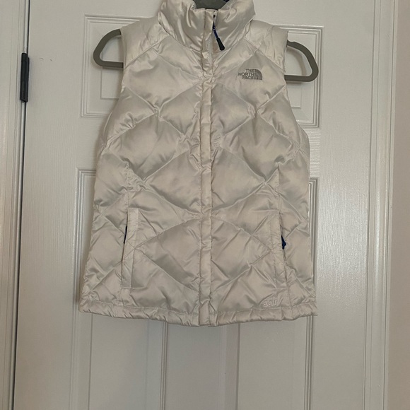 The North Face Jackets & Blazers - The North Face Puffer Vest 550 Goose Down White Blue Interior Fitted Size Small